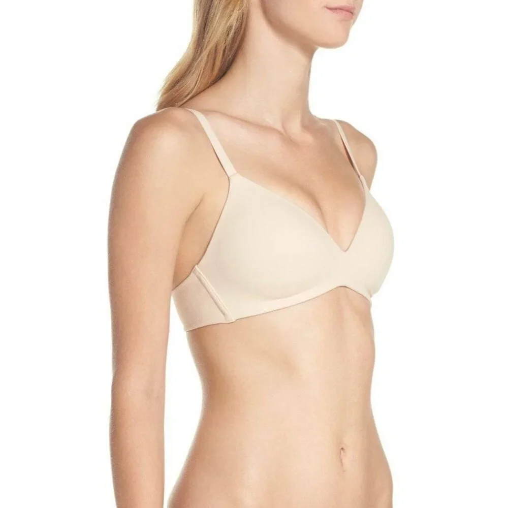🆕WACOAL How Perfect Seamless Soft Cup Wireless Bra 38B Beige #852189 - Picture 5 of 11